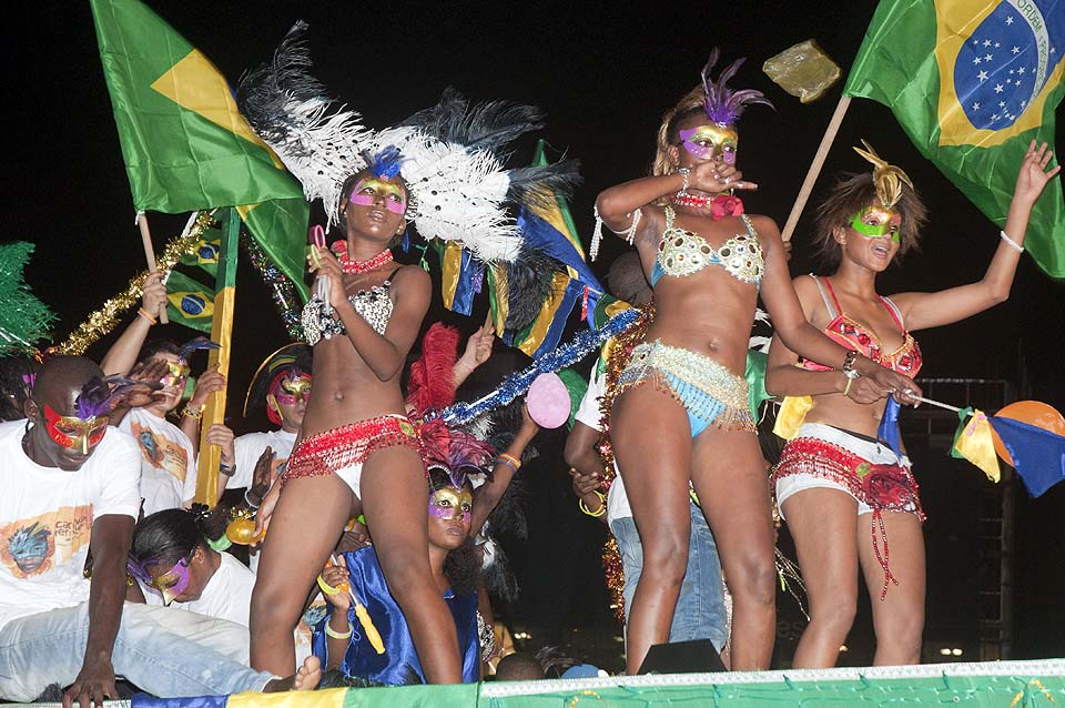 Carnaval international de Libreville 2013 © Christian Moussouami / Gabonreview
