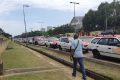 Les taxis se font rares à Libreville et les usagers trinquent. © D.R.