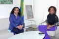 Le ministre des Affaires sociales et des Droits de la femme, Prisca Nlend Koho, échangeant, le 23 novembre 2020, avec l’ambassadeur Gabon en France, Liliane Massala. © D.R.