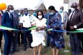 Le ministre de la Justice, Antonela Ndembet-Damas et des Affaires sociales, Prisca Koho-Nlend, inaugurant le Centre d’appel gratuit, 1412, «Supermwana», le 20 novembre 2020, à Libreville. © D.R.