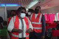 Marie-Françoise Dikoumba lors de sa sensiblisation dans le bateau. © D.R.