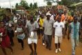 Les mareyeurs de Mayumba, soutenus dans leur marche pacifique par la population du cru. ©Facebook/lizine.kukabe