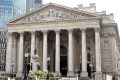 Le siège de la Bourse de Londres (Royal exchange) où est cotée l’émission obligataire de 458 milliards de francs de l’État gabonais. © D.R.