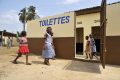 Deux sociétés ont été provisoirement ont été retenues pour les ‘’travaux d’optimisation des infrastructures de production, de distribution d’eau potable et de construction de sanitaires dans les structures sociales collectives’’ dans huit localités du pays. © ideas4development.org