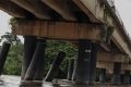 Une vue du pont de Lambaréné qui inquiète. © Capture d’écran/Gabonreview