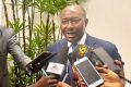 Henri-Claude Oyima répondant aux questions de la presse, le 9 août 2022 à Libreville. © Gabonreview