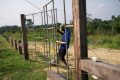 Des barrières électriques ont été installées dans le cadre du projet, notamment à Ndindi, dans la périphérie du parc national de Mayumba. © ANPN