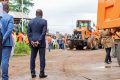 Le général Flavien Nzengui Nzoundou, ministre des Travaux publics donnant le coup d’envoi du programme d’urgence des routes prioritaires, le 25 octobre 2023. © Ministère des TP