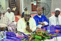 L’imam Benyamin Andjoua Obolo, président par intérim du CSAIG (micro) face à la communauté musulmane, le 18 février 2024. © GabonReview