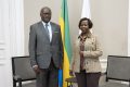 Le ministre gabonais des Affaires étrangères et la SG de l'OIF avant la conférence. © OIF