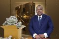 Les révélations de Julien Nkoghe Bekale sur les salaires des dirigeants gabonais ont soulevé le voile sur un système de rémunération bien plus complexe et opaque que les chiffres officiels ne le laissent paraître. © GabonReview