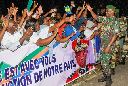 Brice Clotaire Oligui Nguema lors de sa dernière tournée républicaine. © Com. présidentielle