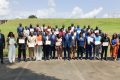 Le personnel de la Comilog et les officiels posant à l’issue des décorations. © GabonReview & Comilog