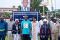 Brice Clotaire Oligui Nguema avec quelques invités et des membres du gouvernement lors de l’Inauguration de la Place Jean-François Aveyra. © D.R.