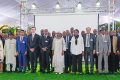 Célestin Kadjidja, le président de l'ARCEP Gabon et Pauline Tsafak, co-présidente de la Commission SG3RG-Afrique posant avec les participants, le 17 février 2025. © GabonReview