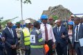 Oligui Nguema, Raymond Ndong Sima et leurs collaborateurs sur les chantiers de la Baie des Rois, le 11 mars 2025. © GabonReview